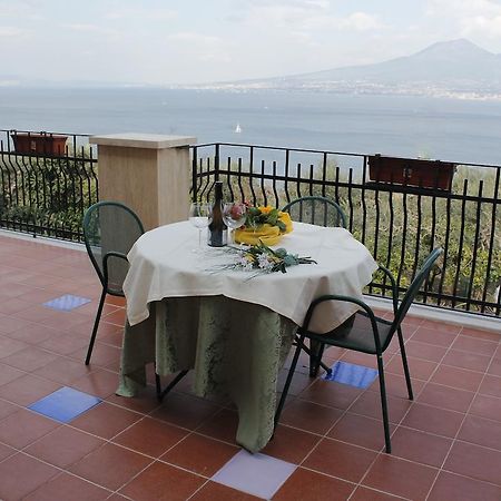 Ancelle Sorrento - Casa D'Accoglienza Hotel Castellammare di Stabia Buitenkant foto