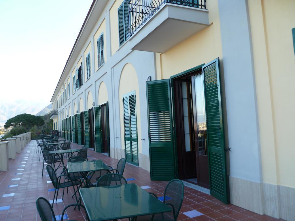 Ancelle Sorrento - Casa D'Accoglienza Hotel Castellammare di Stabia Buitenkant foto