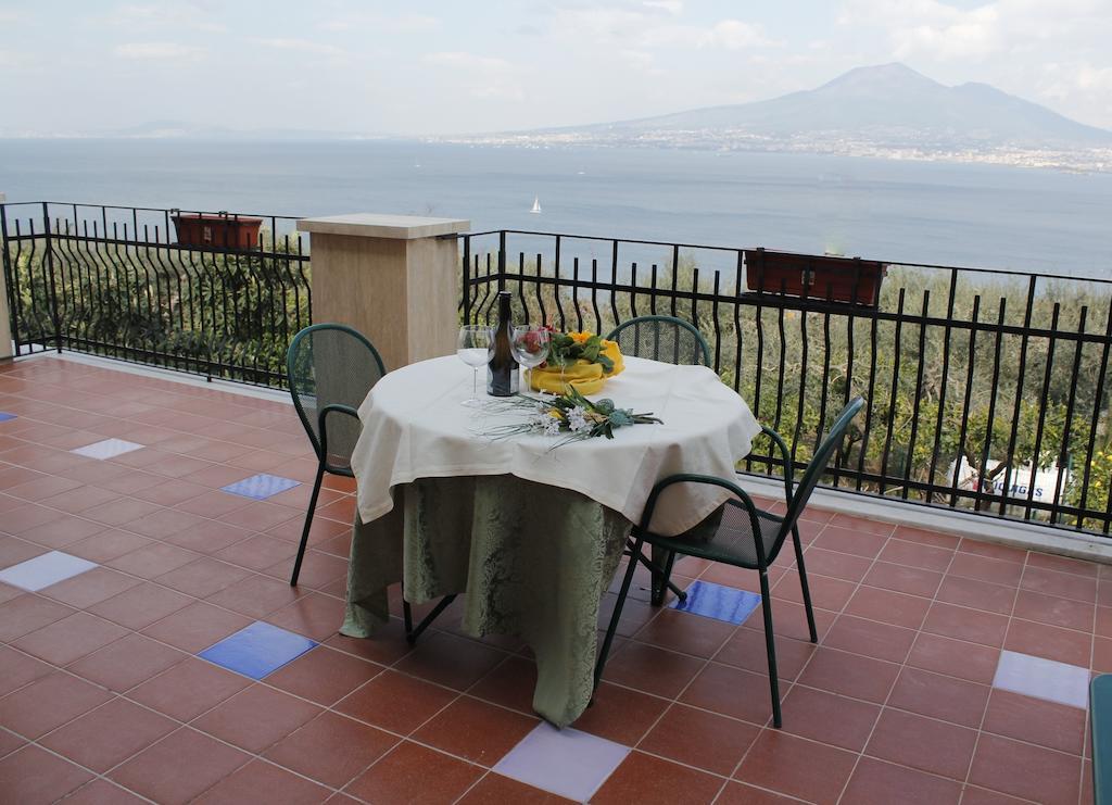 Ancelle Sorrento - Casa D'Accoglienza Hotel Castellammare di Stabia Buitenkant foto