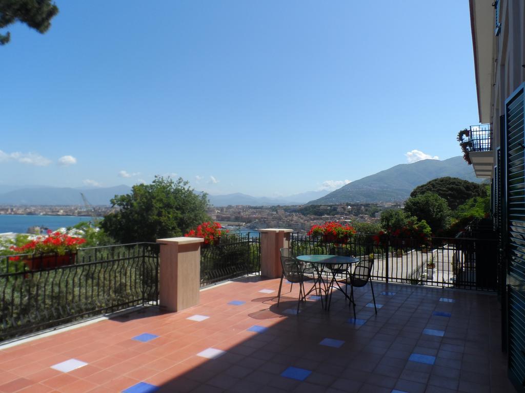 Ancelle Sorrento - Casa D'Accoglienza Hotel Castellammare di Stabia Buitenkant foto