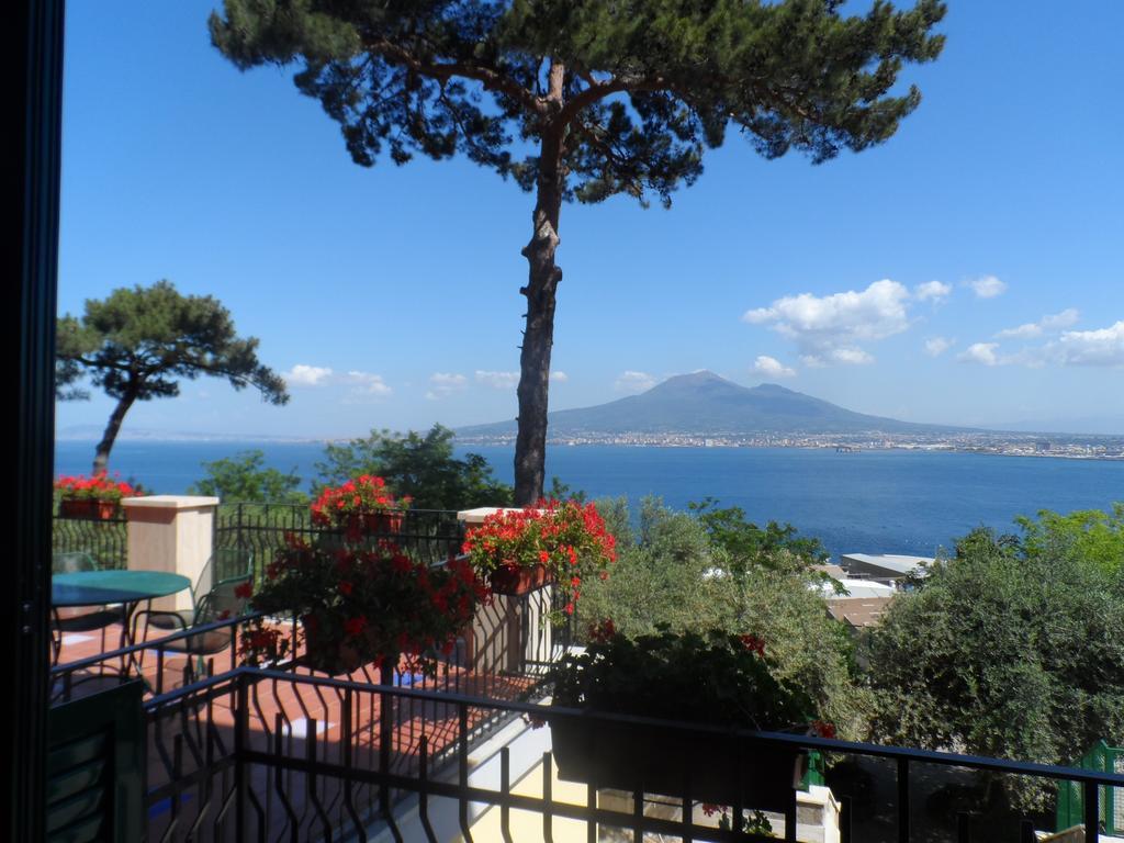 Ancelle Sorrento - Casa D'Accoglienza Hotel Castellammare di Stabia Buitenkant foto