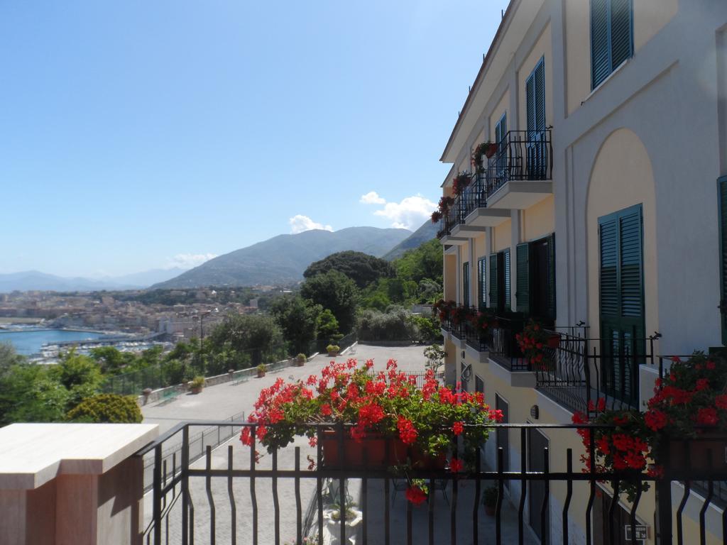 Ancelle Sorrento - Casa D'Accoglienza Hotel Castellammare di Stabia Buitenkant foto