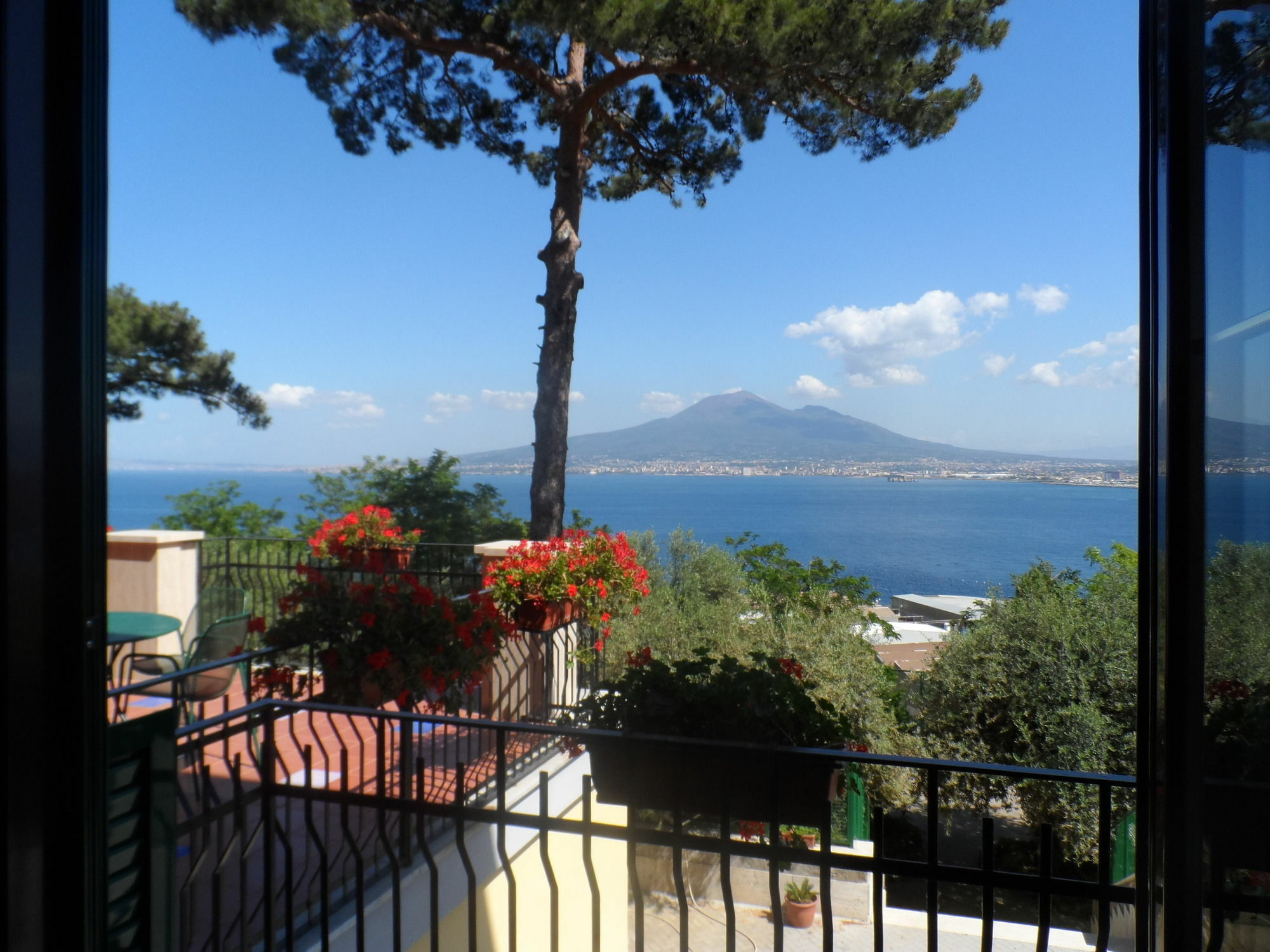 Ancelle Sorrento - Casa D'Accoglienza Hotel Castellammare di Stabia Buitenkant foto